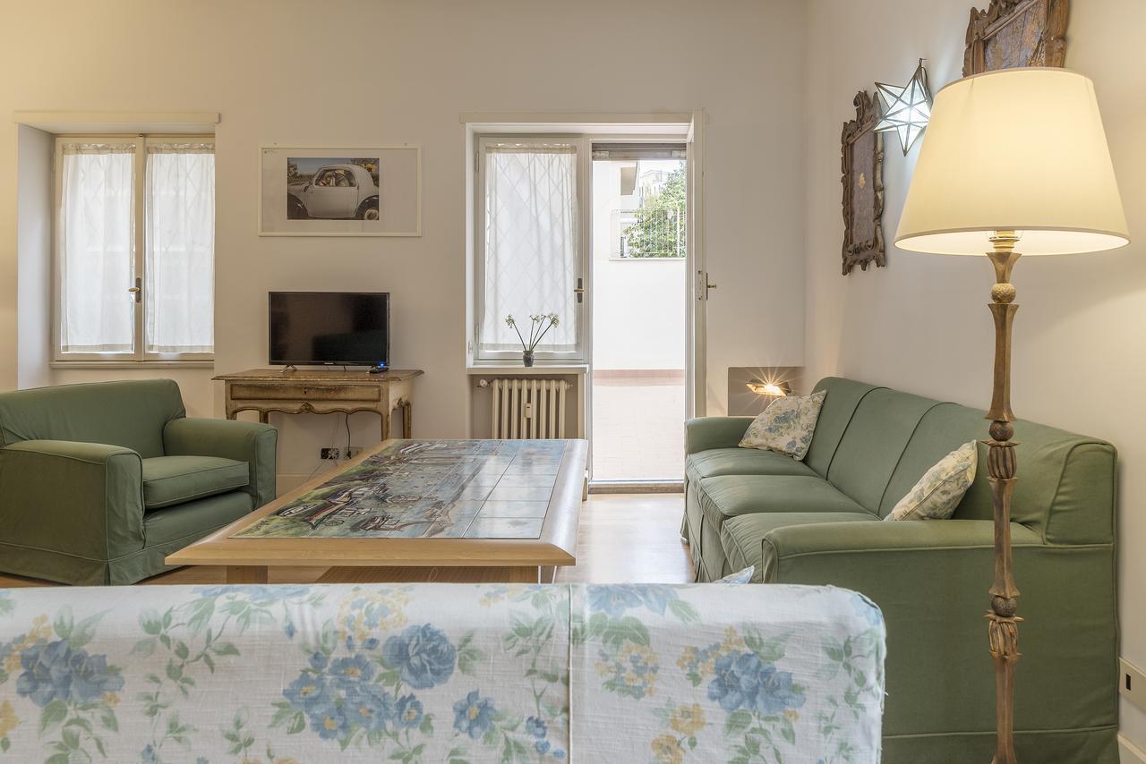 Micheli 4Pax Apartment With Terrace Rzym Zewnętrze zdjęcie